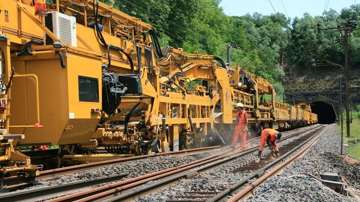 Les voies industrielles de la modernisation du réseau SNCF